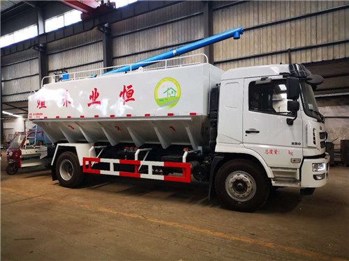 恒業(yè)養(yǎng)殖訂購(gòu)陜汽20方散裝飼料運(yùn)輸車(chē)已完工，準(zhǔn)備發(fā)車(chē)