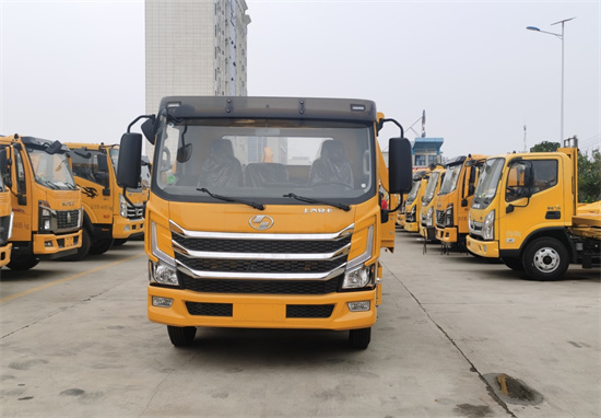 上汽躍進(jìn)藍(lán)牌清障車8噸板一拖二清障車推薦