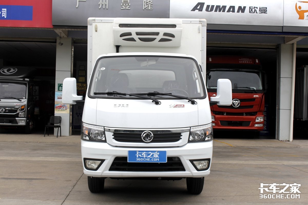 2.3L全柴機(jī)&nbsp;途逸冷藏車可以合規(guī)拉1.8噸