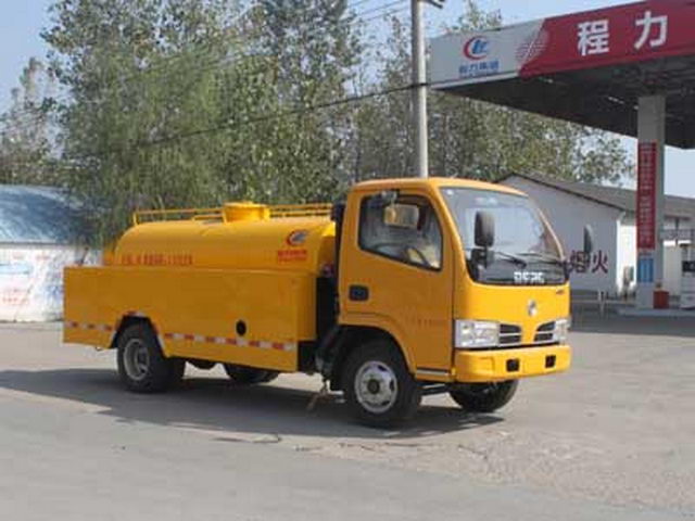 東風(fēng)小多利卡藍牌3噸高壓清洗車