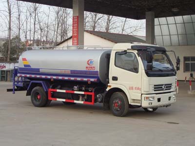國(guó)五東風(fēng)綠化噴灑車(chē) 